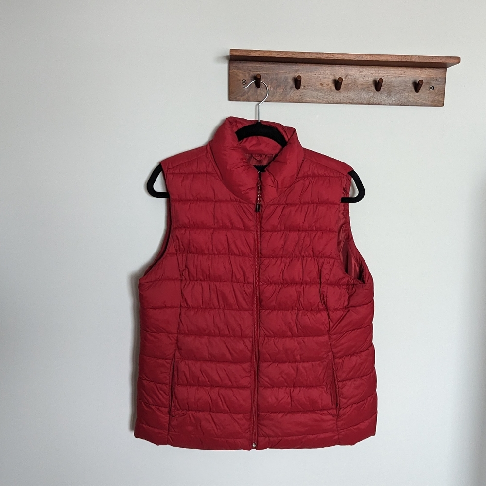 [Gap] Red Puffer Vest